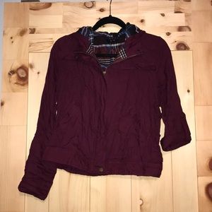 Thin Burgundy Hooded Jacket Size L